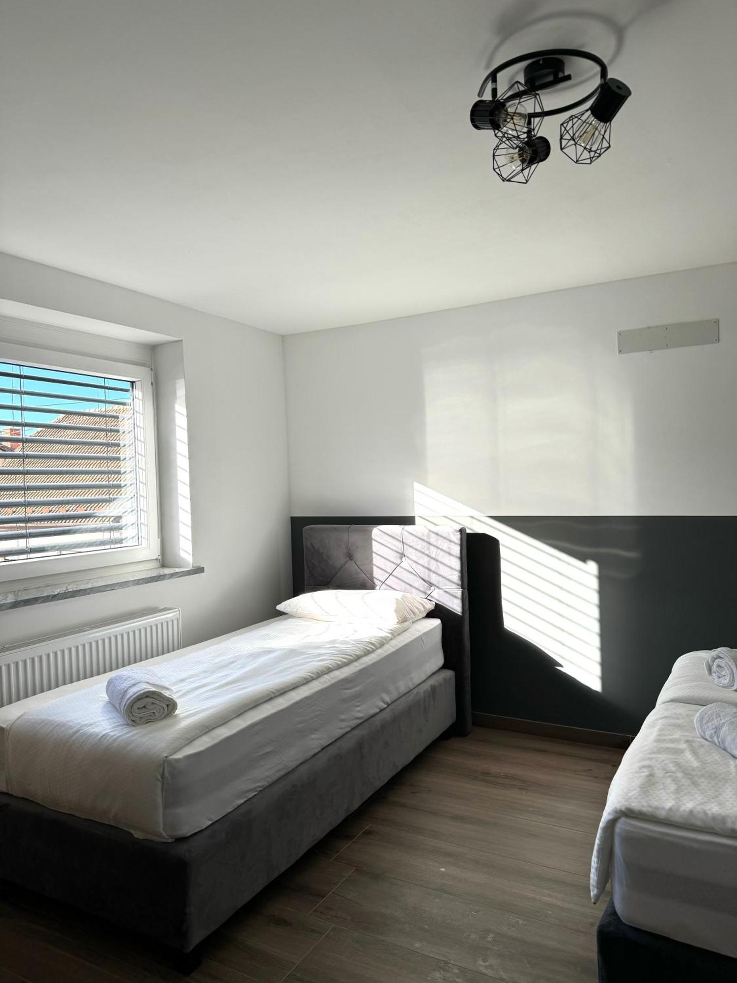 L&L Rooms Maribor Exterior foto
